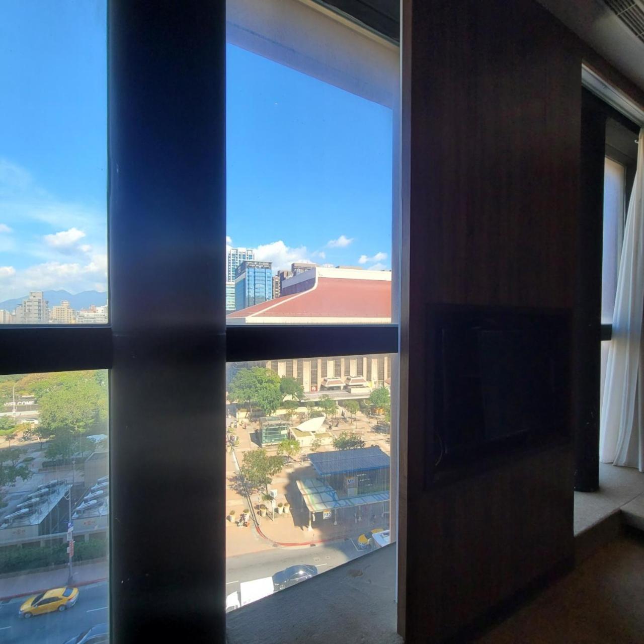 Meworld Hotel - Taipei Main Station Екстер'єр фото
